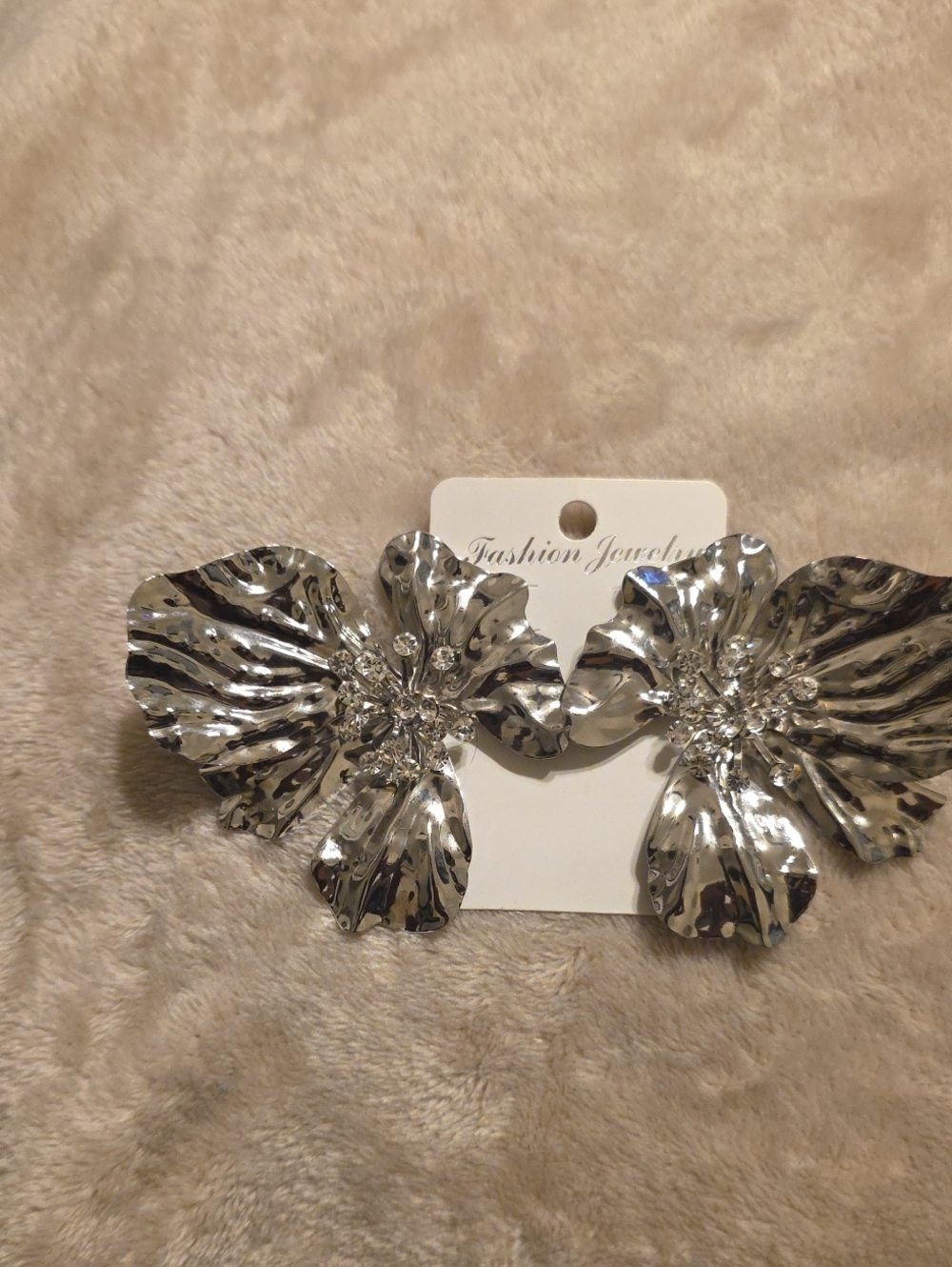Fashion Jewelry Silver Floral Statement Earrings